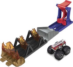 Hot Wheels Monster Trucks Glow in the Dark Epic Loop Challenge